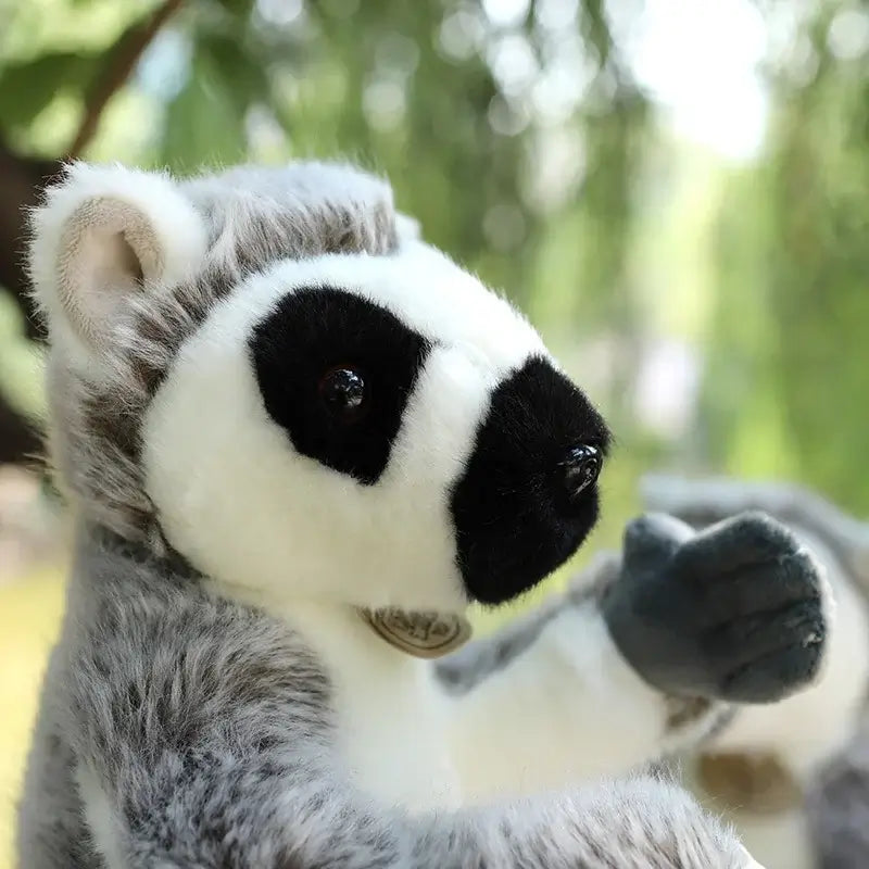 Leapin' Lemur plushie face detail