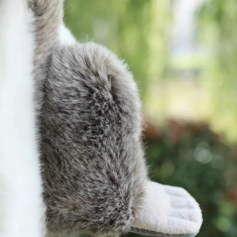 Leapin' Lemur stuffed animal leg detail